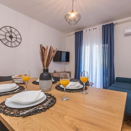 Apartmani A&M Биоград-на-Мору Экстерьер фото