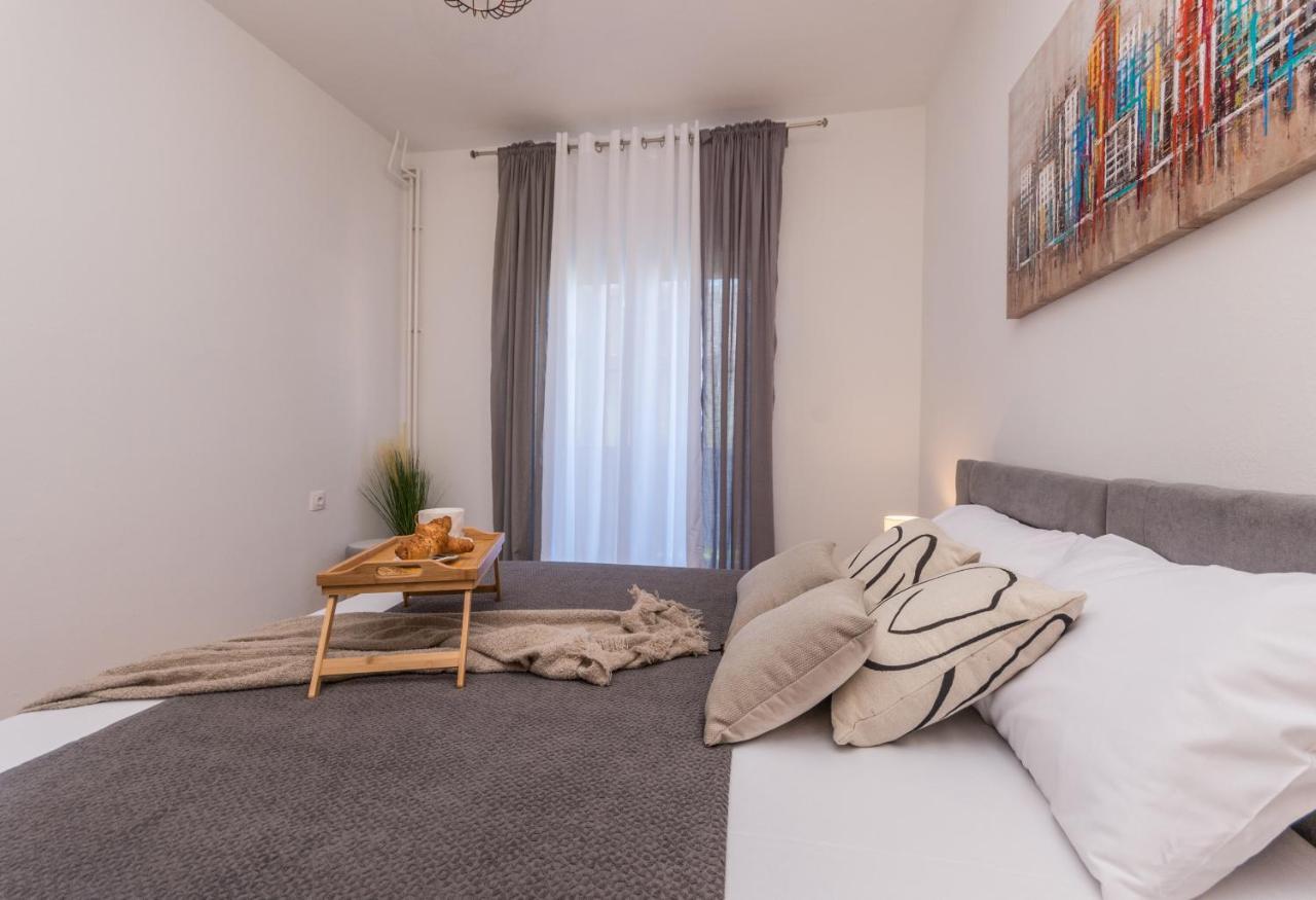 Apartmani A&M Биоград-на-Мору Экстерьер фото