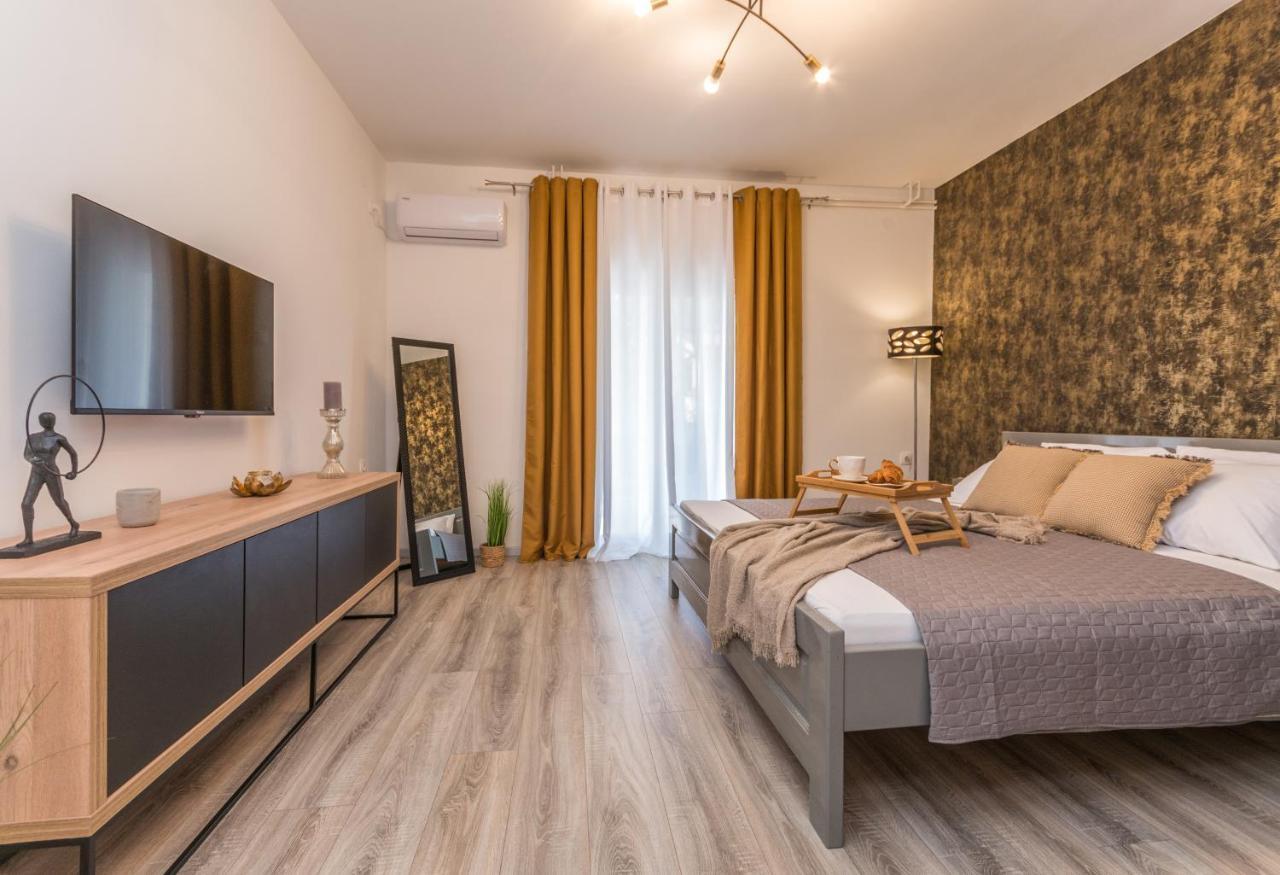 Apartmani A&M Биоград-на-Мору Экстерьер фото
