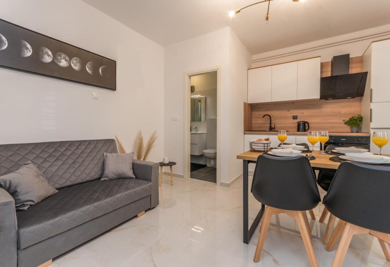 Apartmani A&M Биоград-на-Мору Экстерьер фото