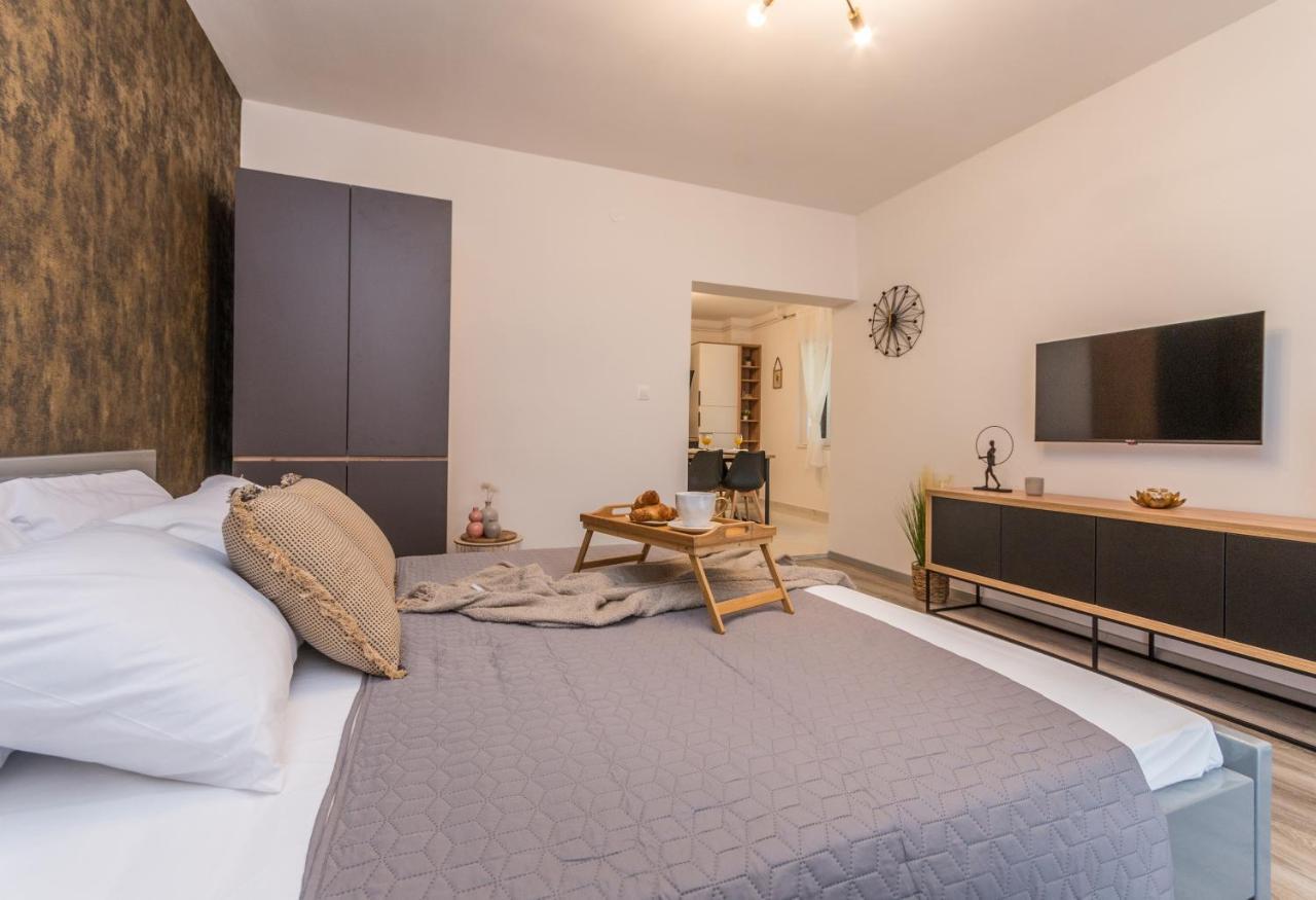 Apartmani A&M Биоград-на-Мору Экстерьер фото